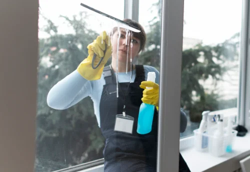 Nettoyage de vitres intérieures et extérieures à Vironchaux